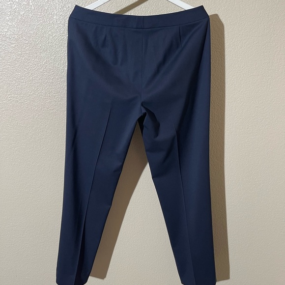 Sold - Picture 2 of 6